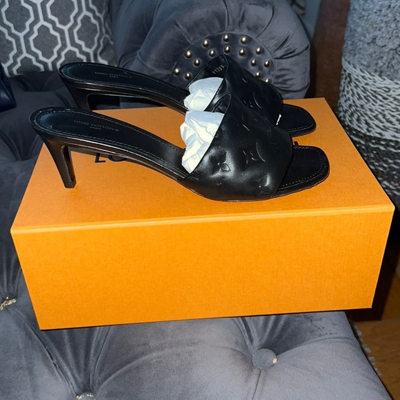 LOUIS VUITTON REVIVAL MULE - Picture 4 of 10